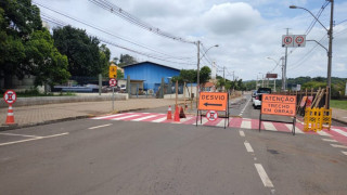 Avenida Beira Rio é parcialmente interditada para obras da CPFL